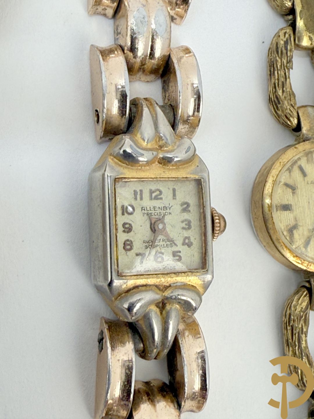 Zeventien vintage dames- en heren polsbandhorloges + 2 binnenwerken