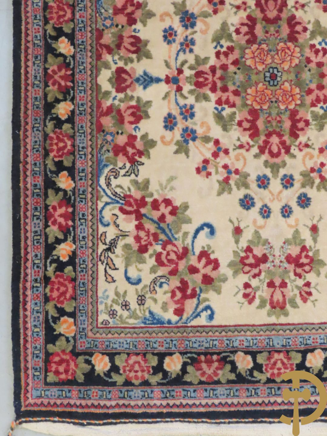 Perzische handgeknoopte loper met geometrische patronen + Perzissch handgeknoopt tapijt Senneh + Oosters handgeknoopt tapijt met bloemendecor + bidtapijtje