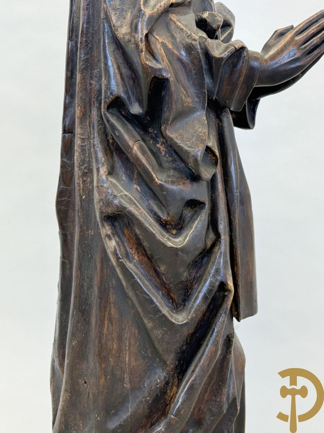 Vlaamse houtsculptuur van apostel, 18e
