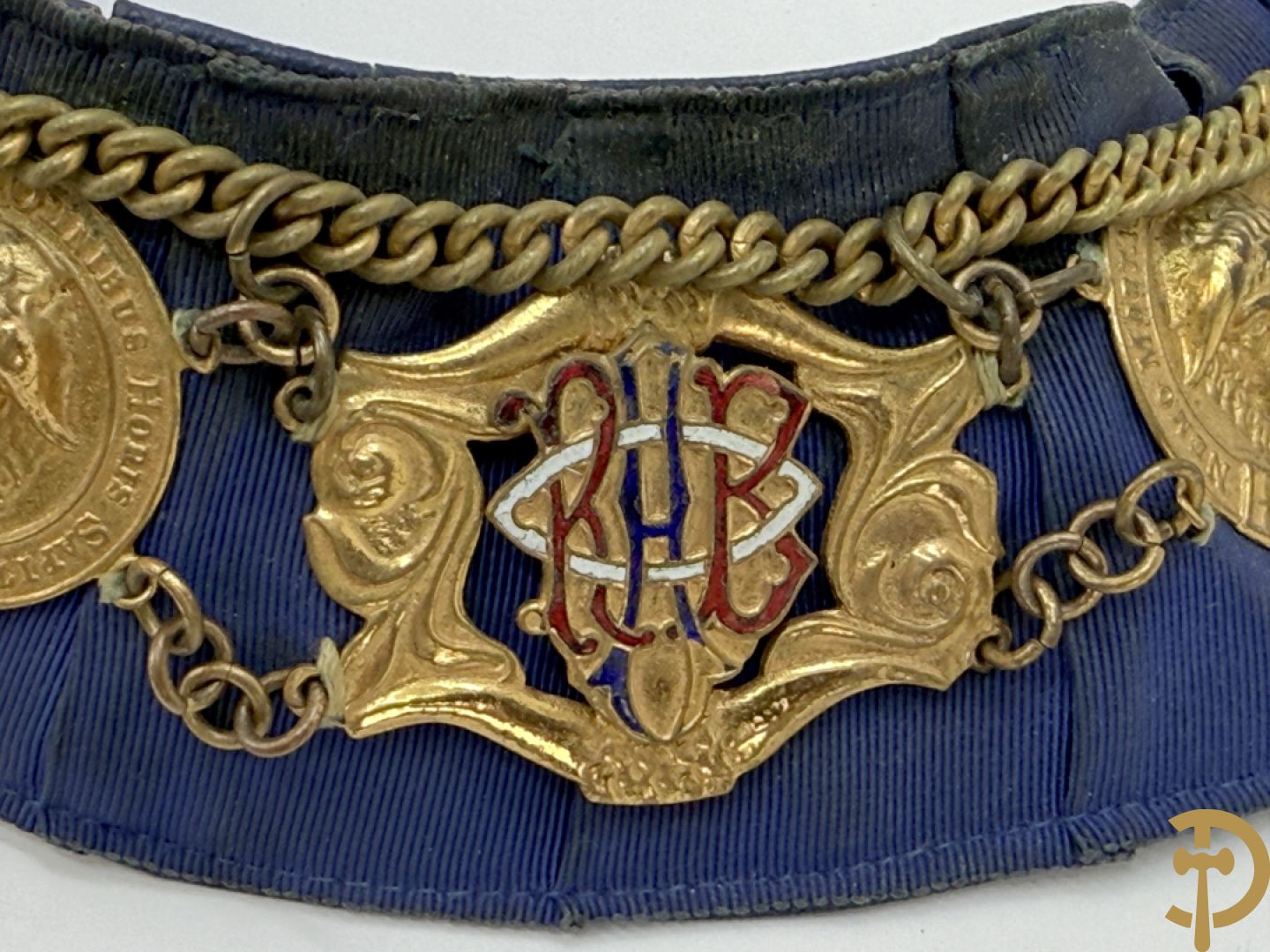 Halsband van de Vrijmetselarij met koperen ornamenten, Sint Marks Lodge, nummer 7311 GLE (Birmingham)