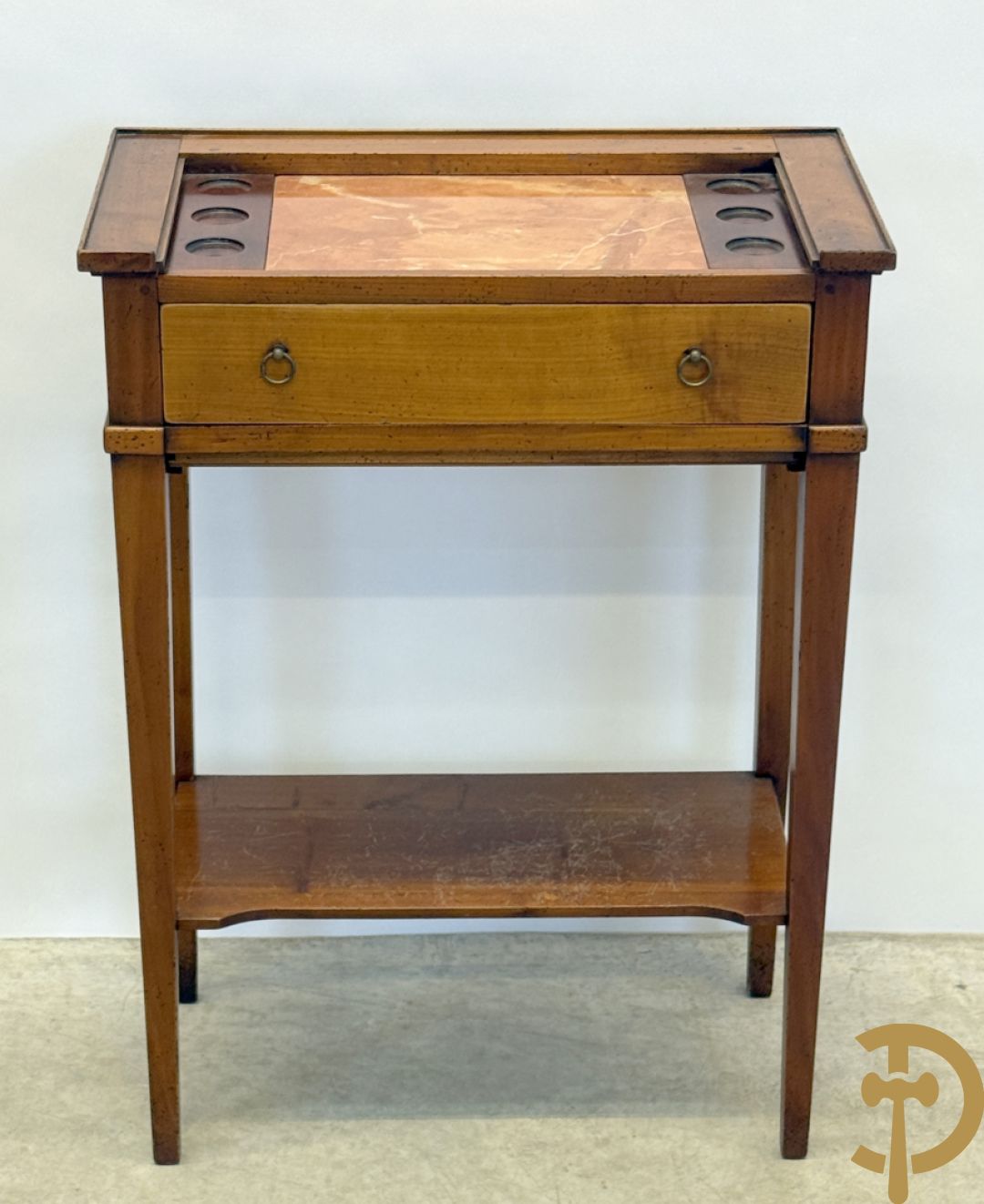 Kerselaren wandtafel met marmeren blad en ingebouwde borrelglaasjes