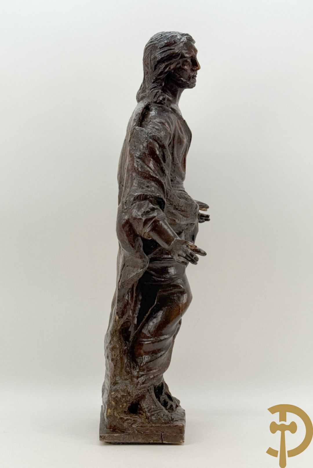 Houtgesculpteerde antieke religieuse voorstelling van evangelist, 18e