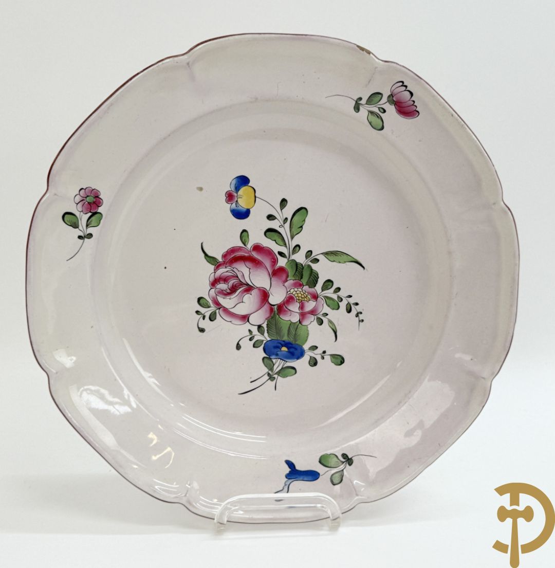 Franse borden w.o. Strassbourg met decor van luchtballon, vogel en Chinees figuurtje