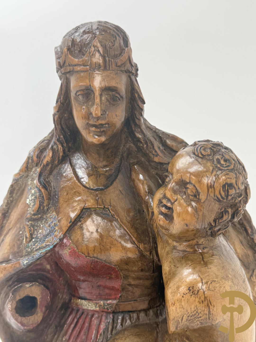 Houtsculptuur Madonna met kind
