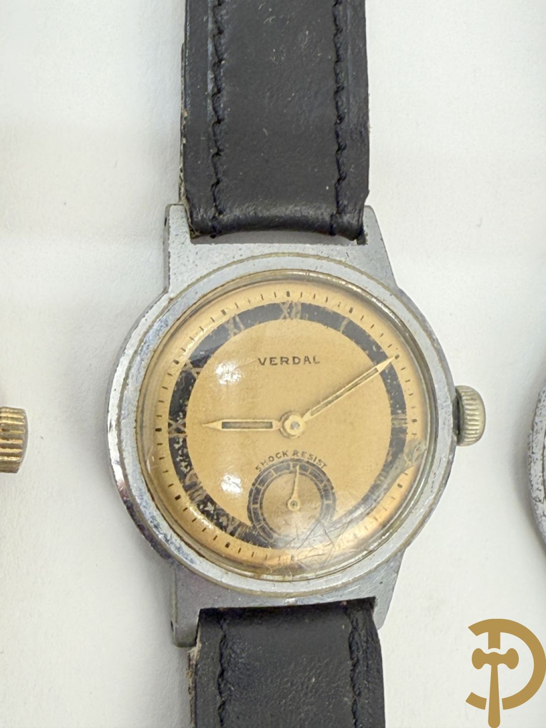 Zeventien vintage dames- en heren polsbandhorloges + 2 binnenwerken