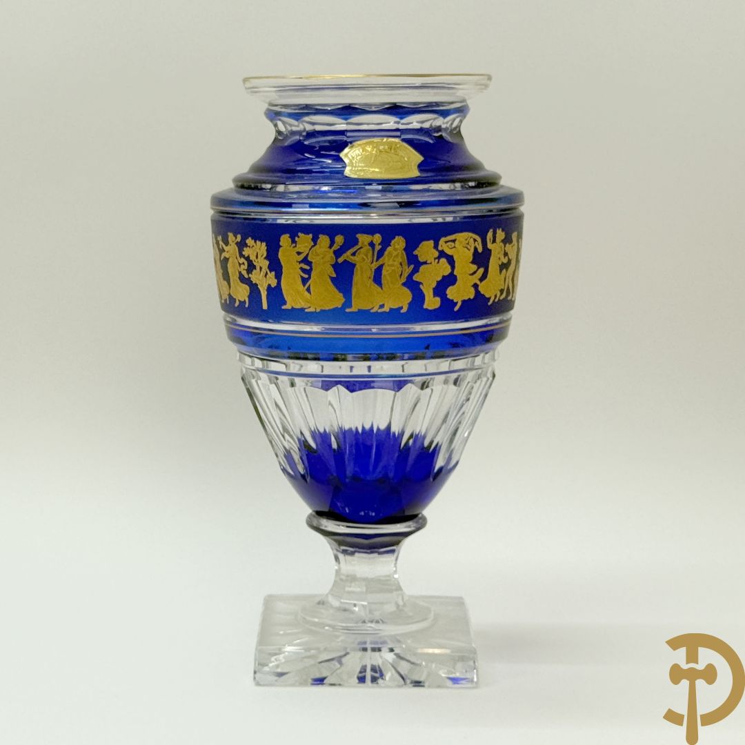Blauwe kristallen Val-Saint-Lambert vaas met danse de flore decor