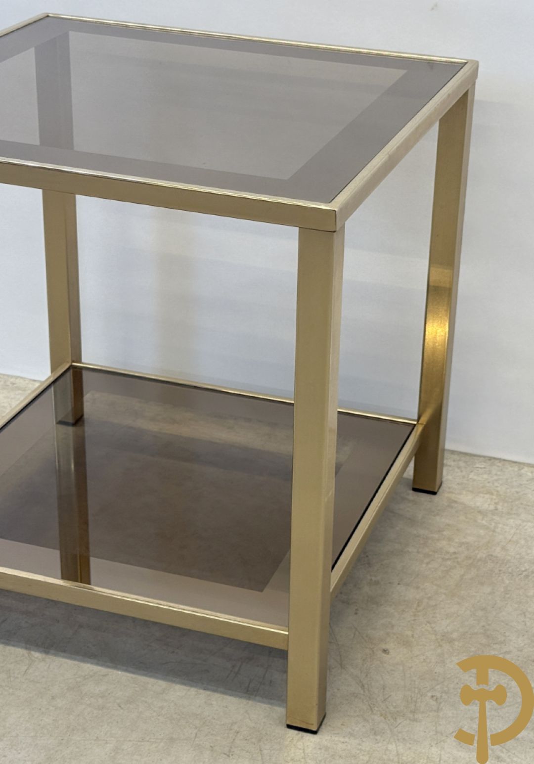 Belgochrome koperen bijzettafel met fumé glazen blad