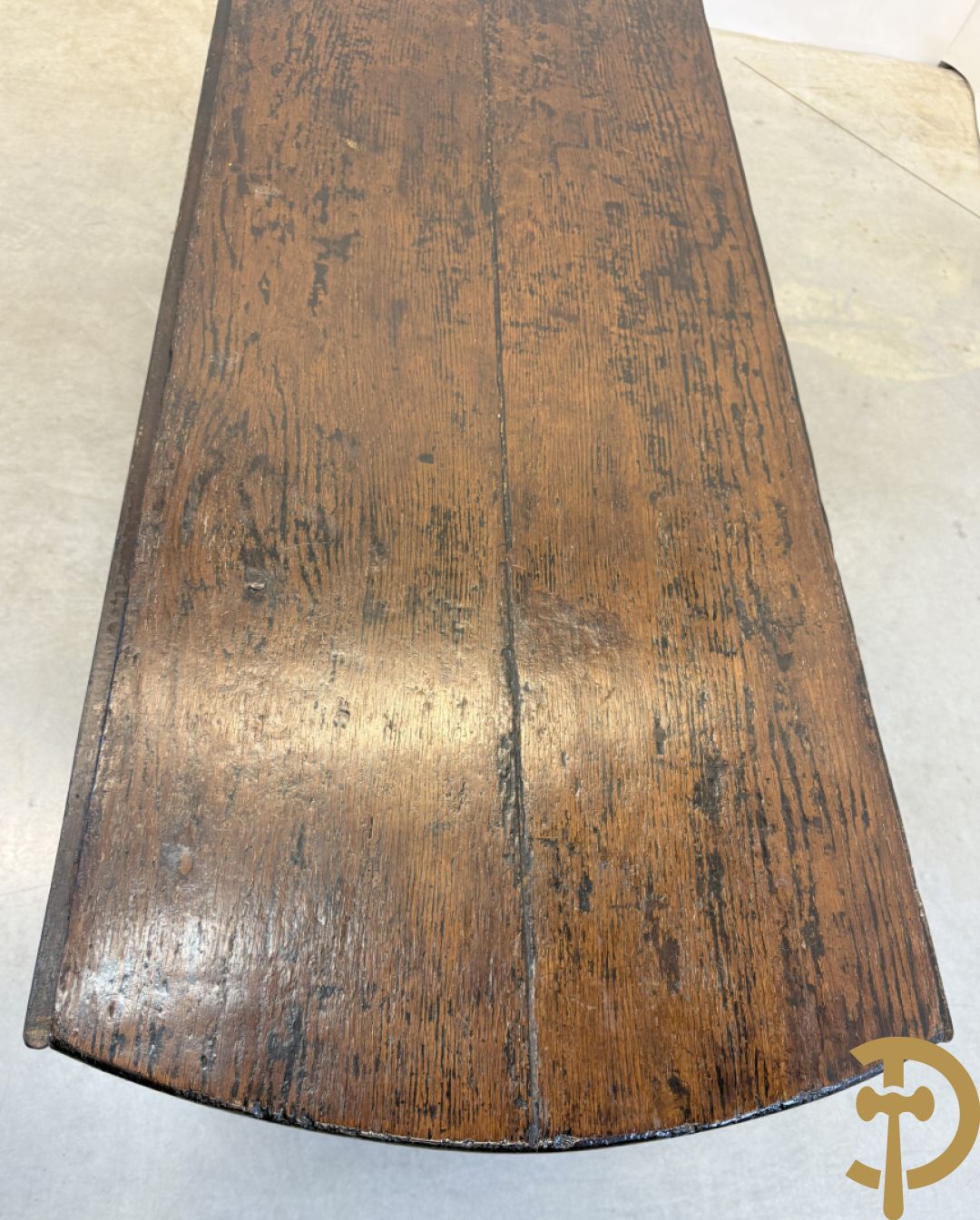 Grote massief eiken openklapbare gatelegg tafel + 6 Engelse eiken stoelen met lederen zitting