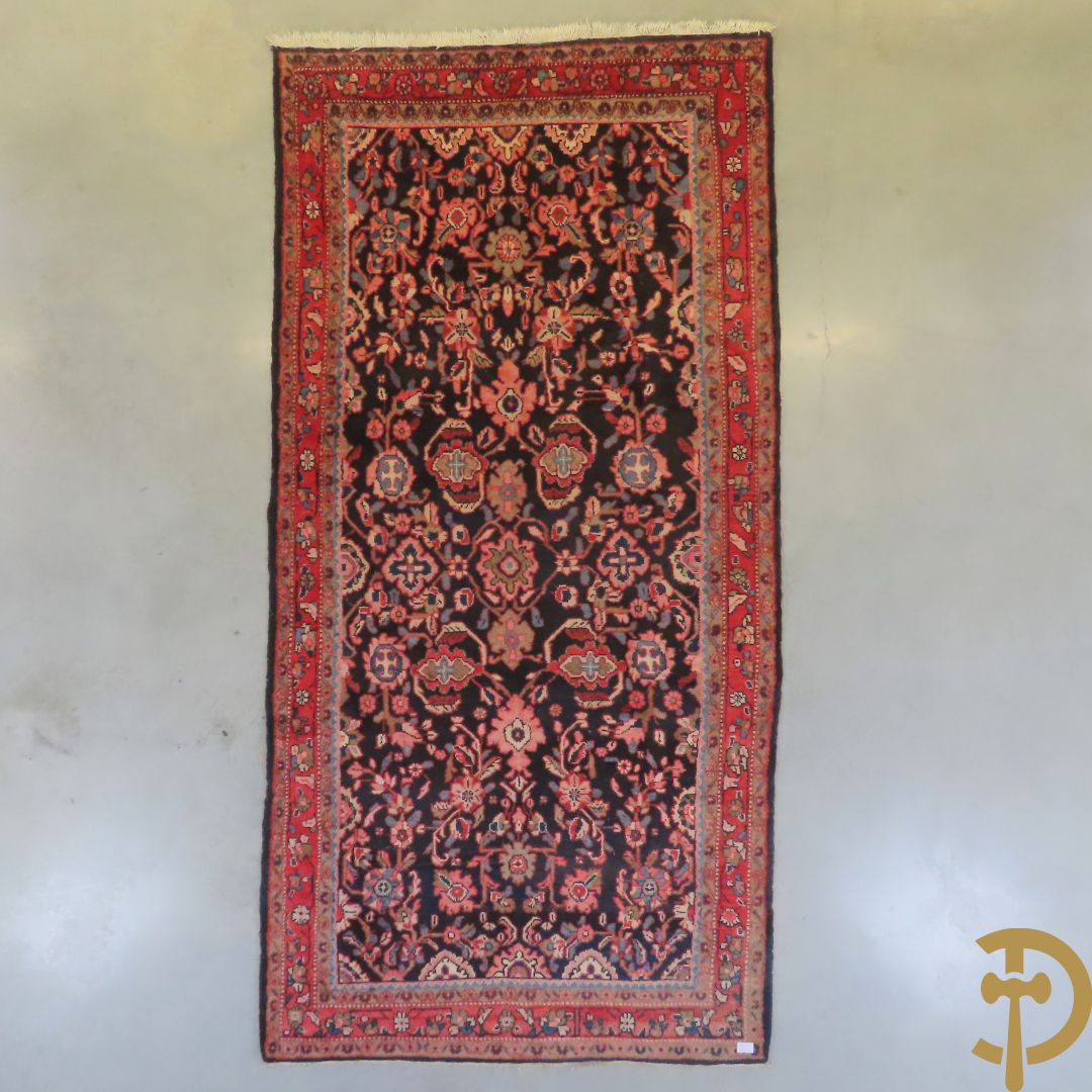 Iranees handgeknoopt tapijt met bloemendecor op blauwe fond, Nanadi