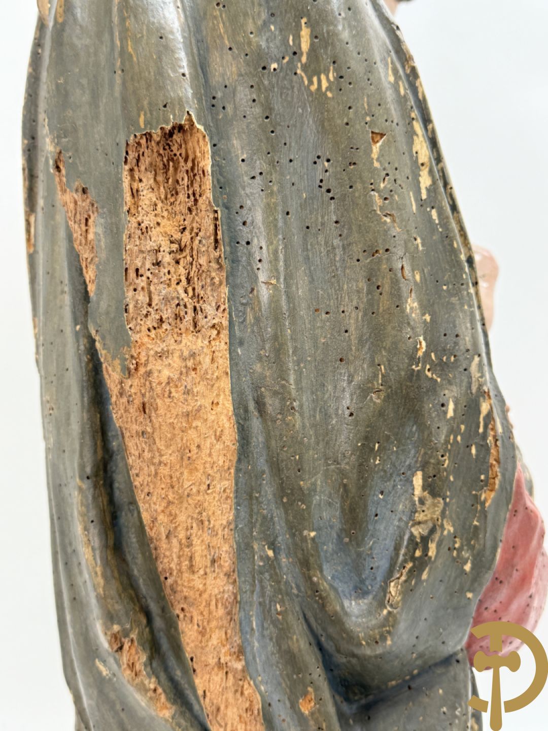Gepolychromeerde houtsculptuur Madonna met rode jurk en kind, 18e