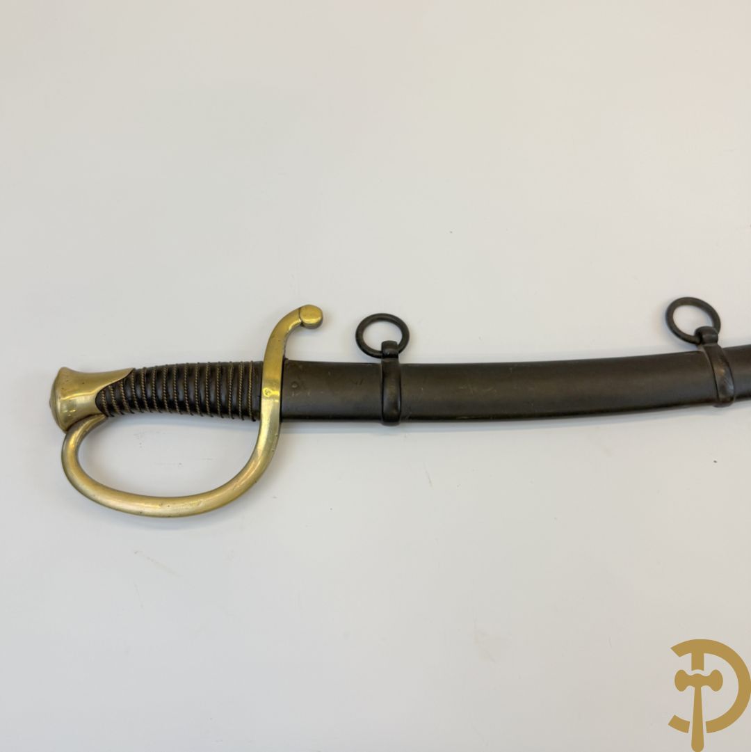 Gebogen sabel van de Franse artillerie in schede, gemerkt 1887