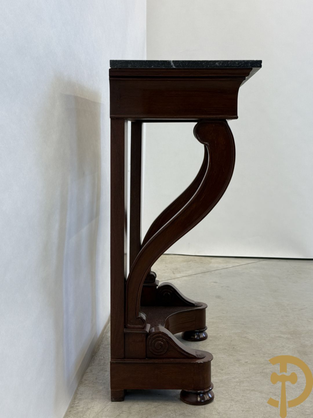 Mahoniehouten console met lade en arduinen blad, Charles X