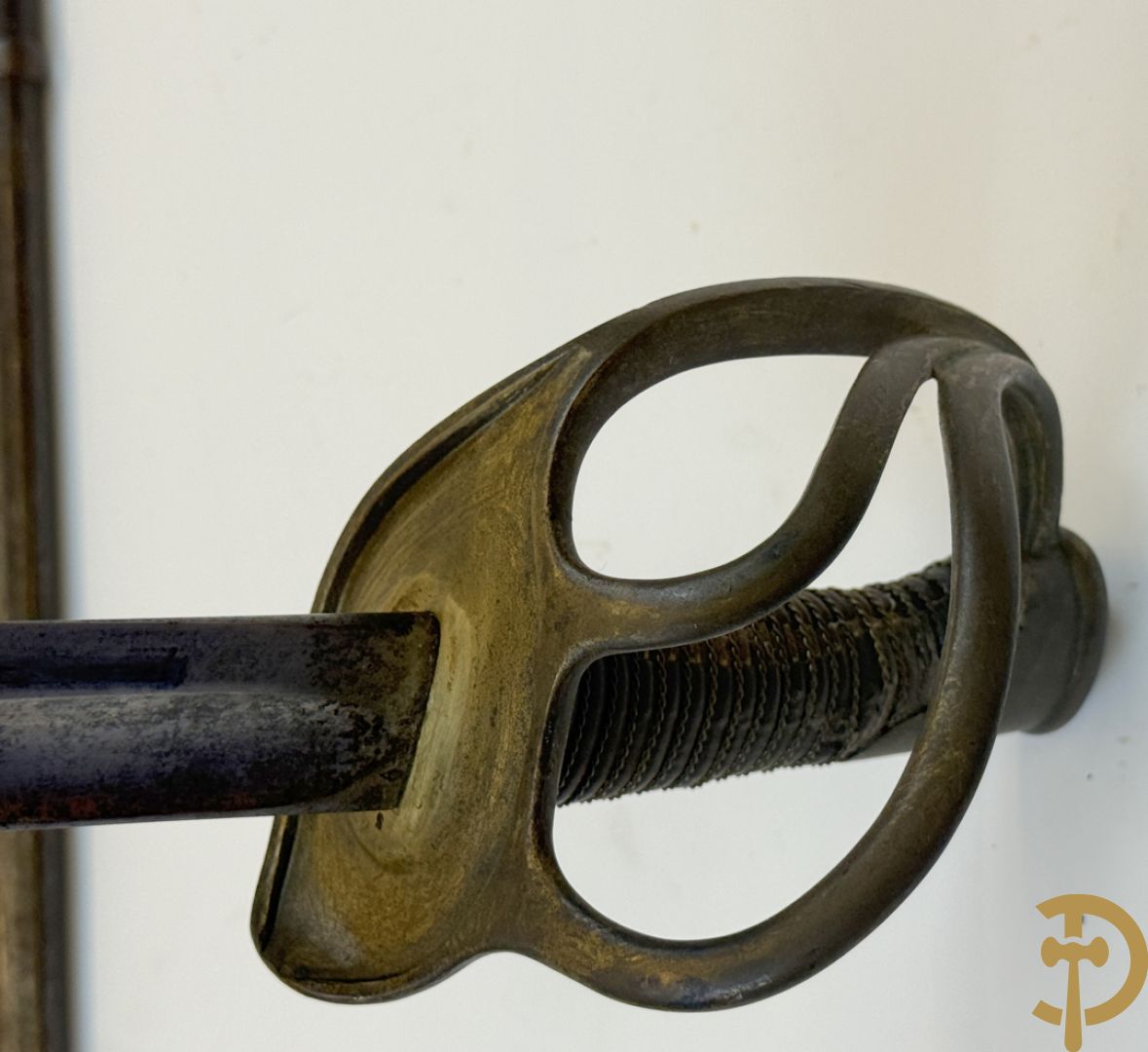Sabel in schede van de Franse cavallerie, bovenaan gemerkt