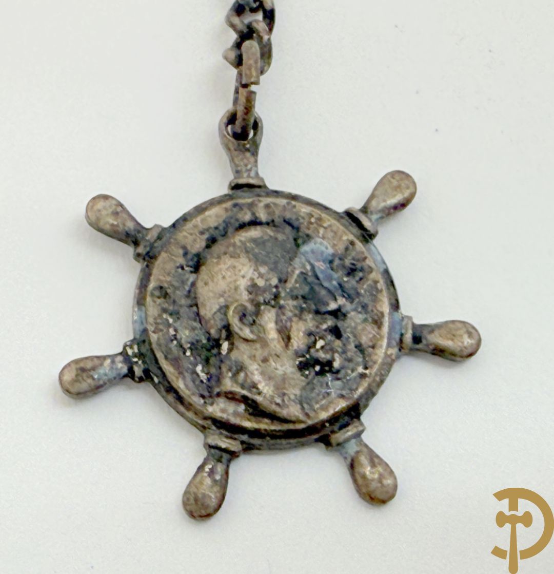 Vier 19e zakhorloges met Romeinse cijfers w.o. zilver + 2 zakhorlogekettingen