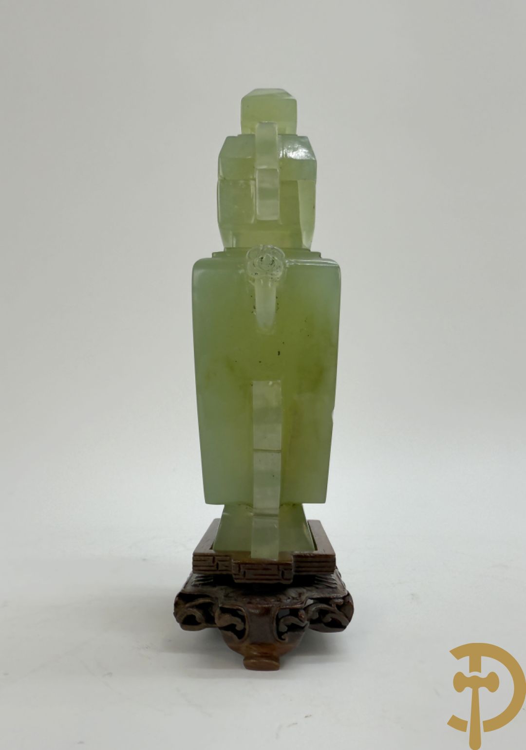 Brule parfum met bloemenmotieven in quartz + brule parfum in jadeiet + brule parfum met salamanders