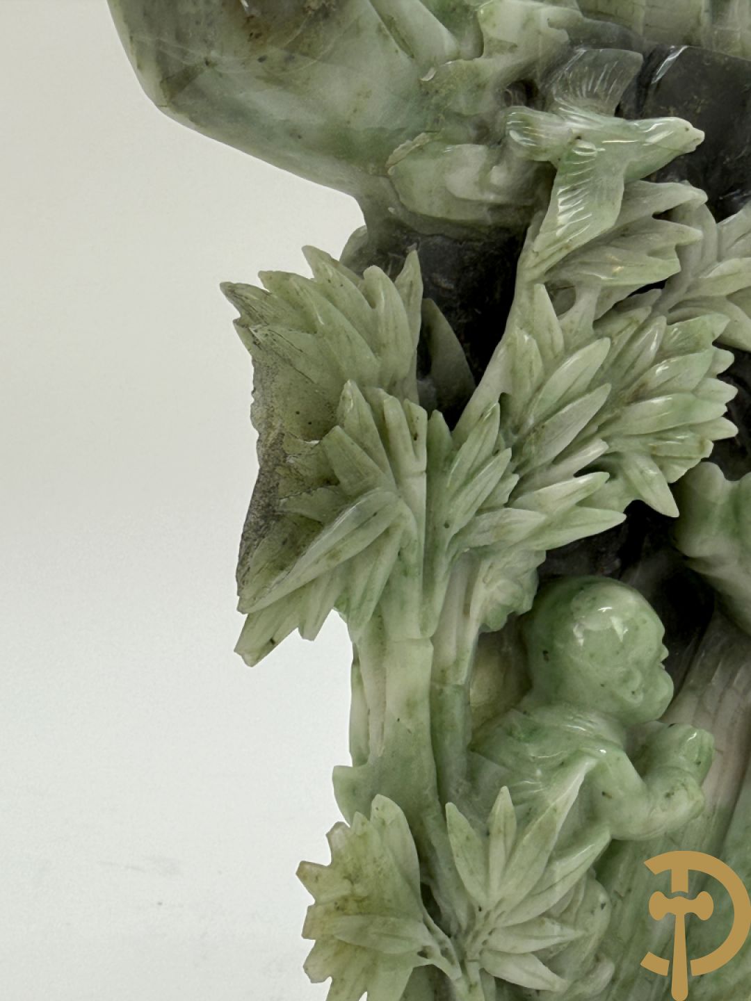 Aziatische sculptuur in jadeiet 