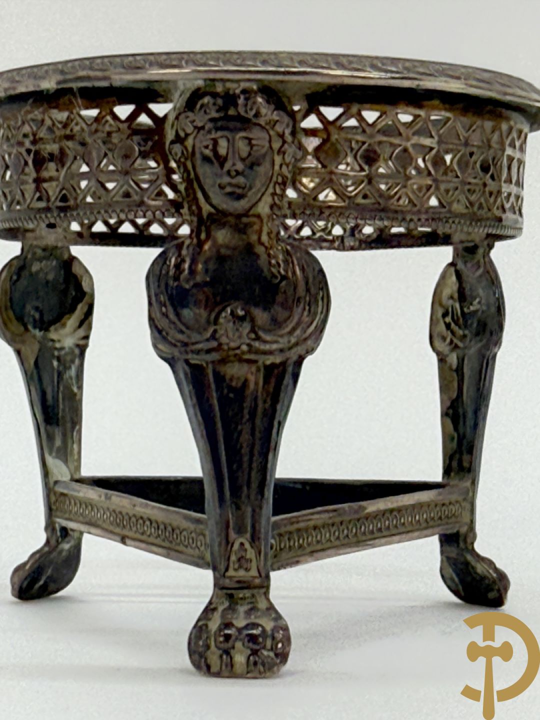 Drie massief zilveren Empire houders, gemerkt AM monogram