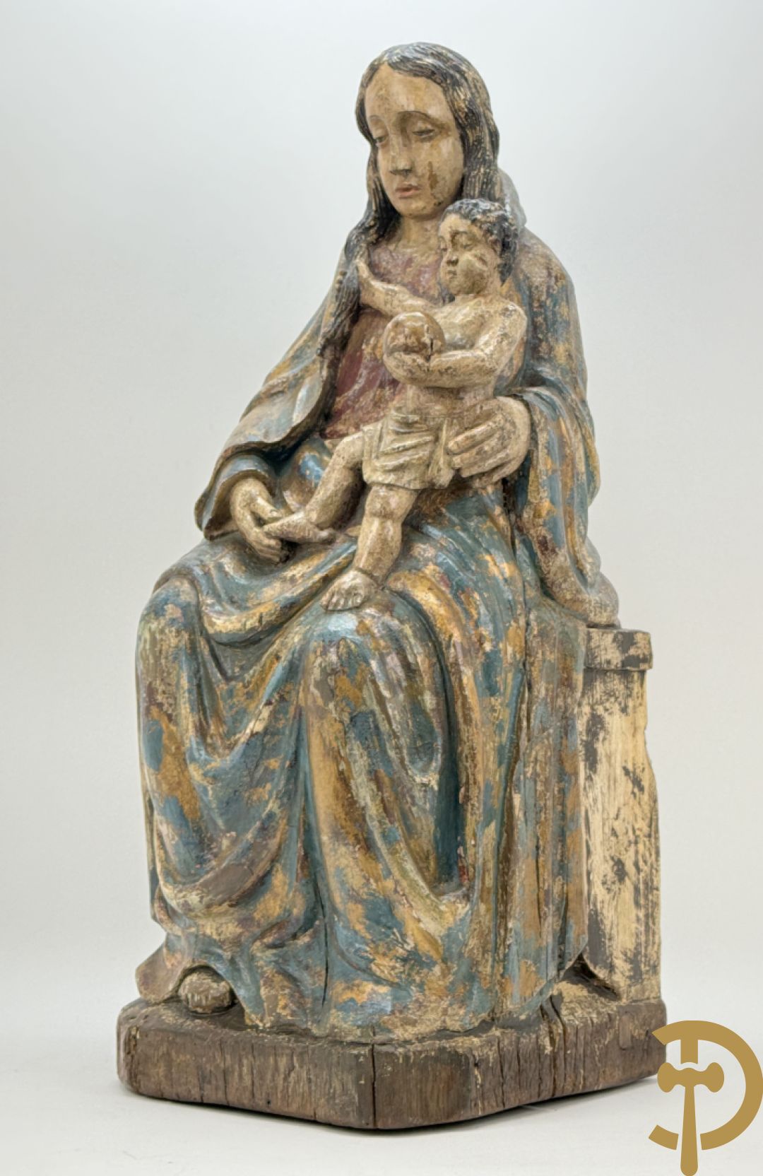 Houtsculptuur gepolychromeerde zittende Madonna met kind op de schoot, Zuid Europees