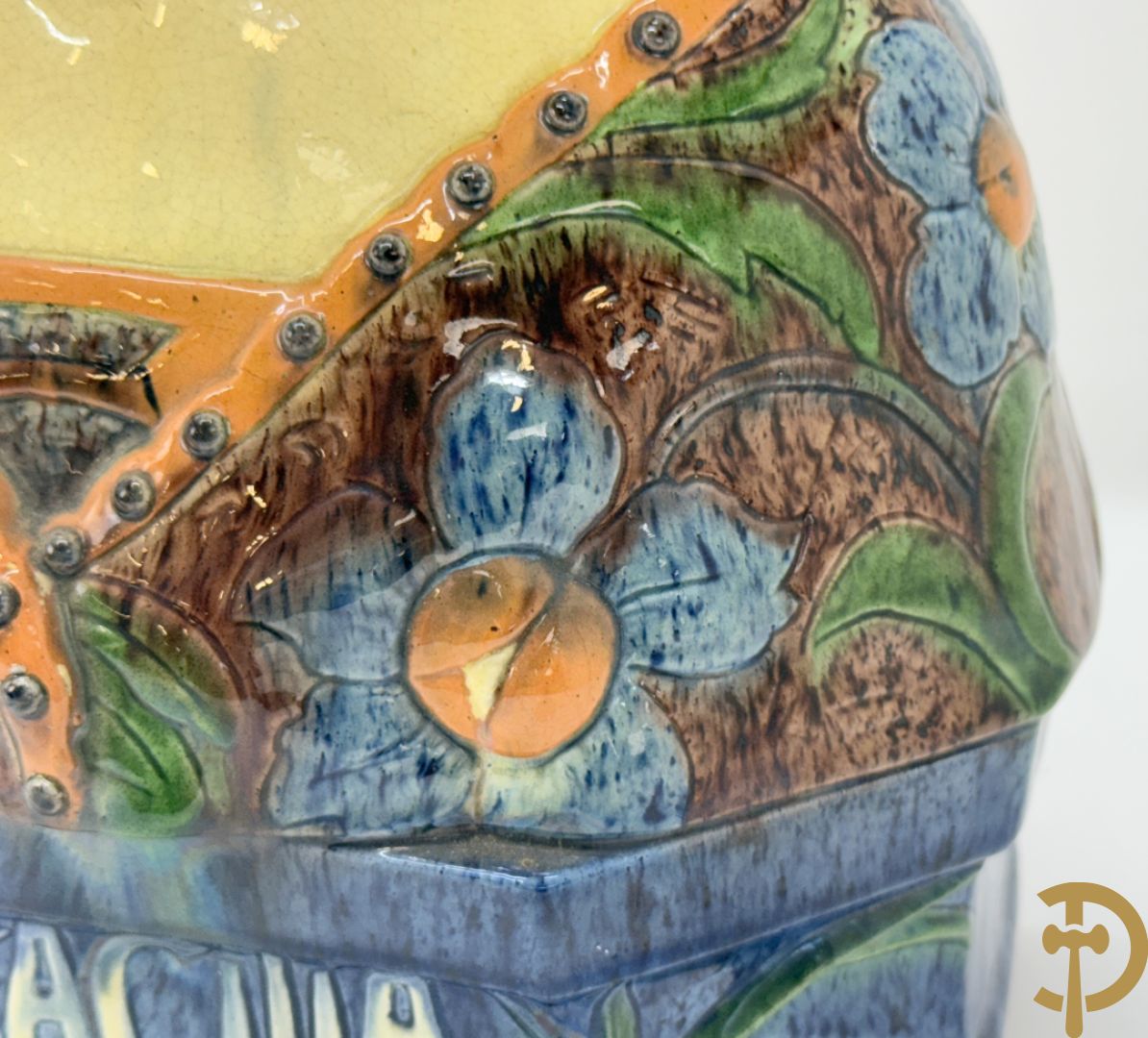 Vlaamse meerkleurige aardewerken Art Nouveau  buste Sint Cecilia