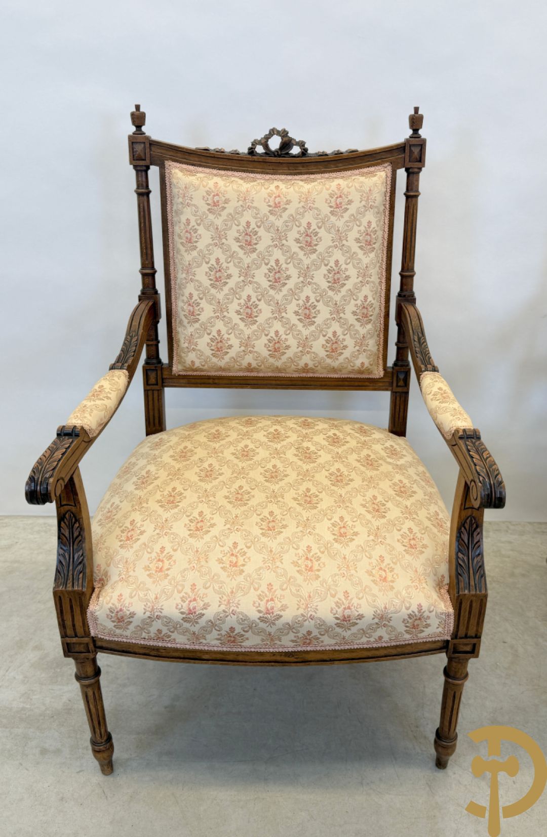 Louis XVI salonensemble bestaande uit canapé, 2 armzetels en 4 stoelen