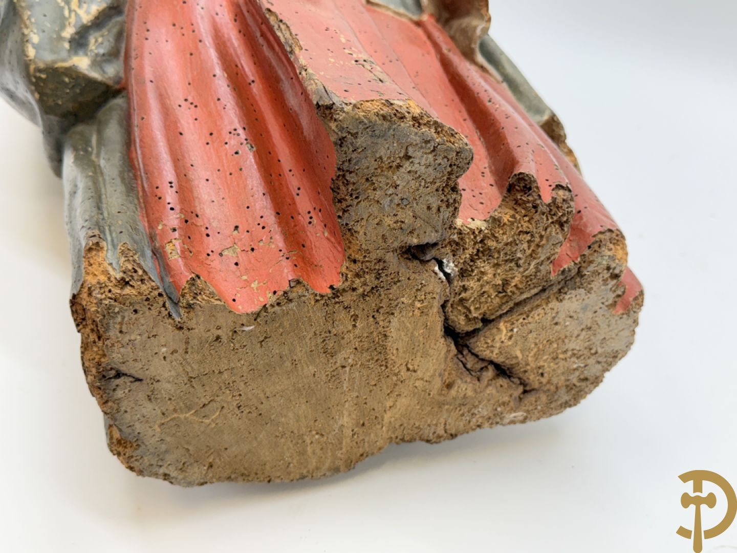 Gepolychromeerde houtsculptuur Madonna met rode jurk en kind, 18e
