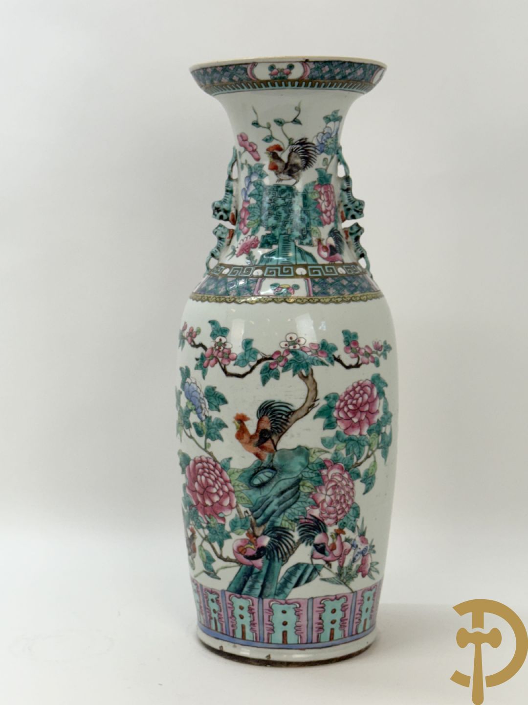 Chinese porseleinen vaas met decor van hanen en bloemen