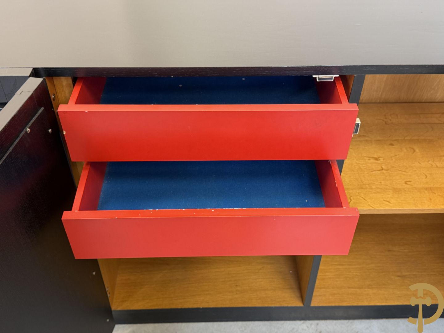 Zwartgelakte brutalistische vijfdeurs sideboard met ingewerkte lades, model Torino, ontwerper Frans Defour