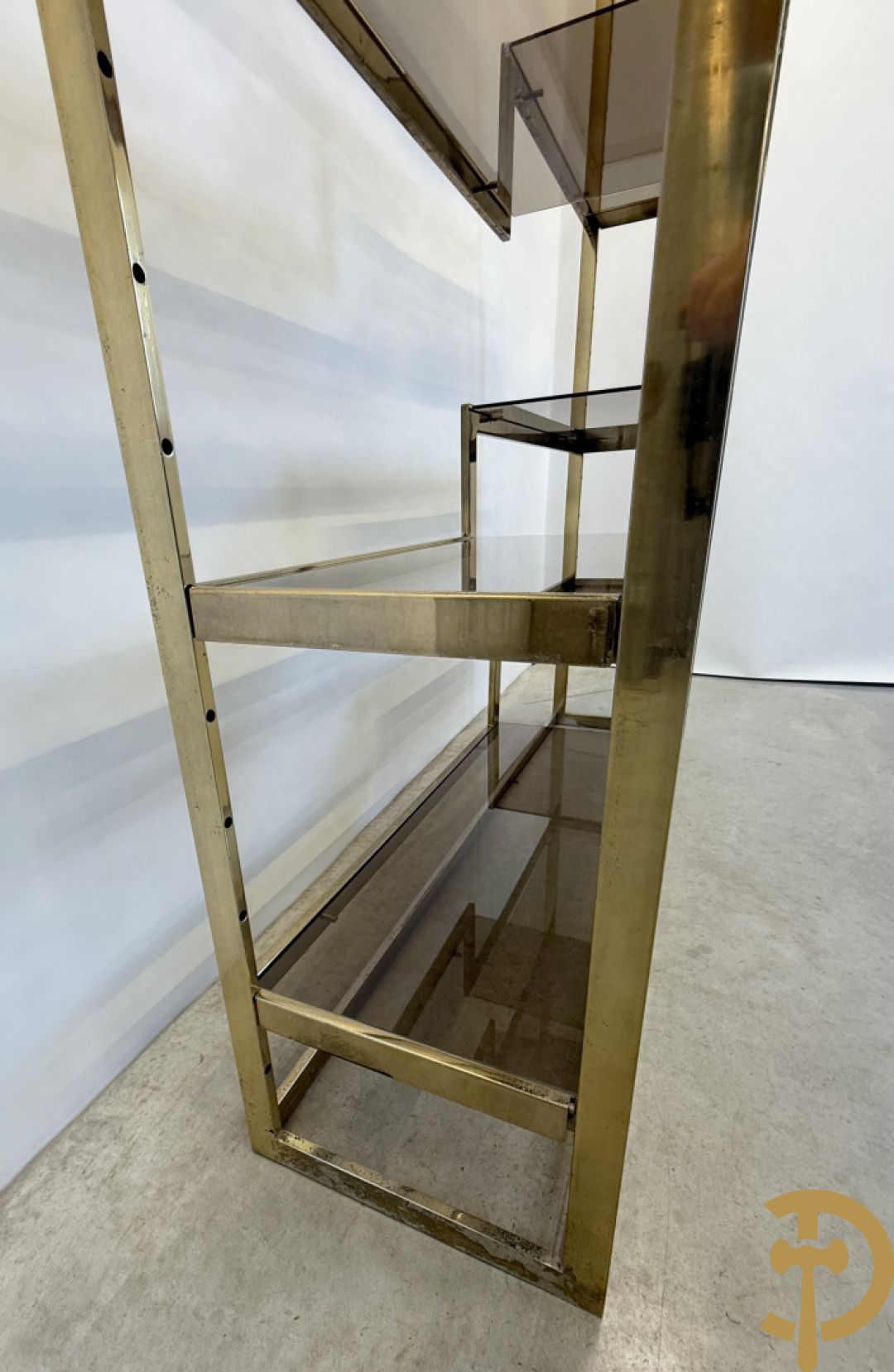 Etagère Belgochrom met fumé glas, jaren 