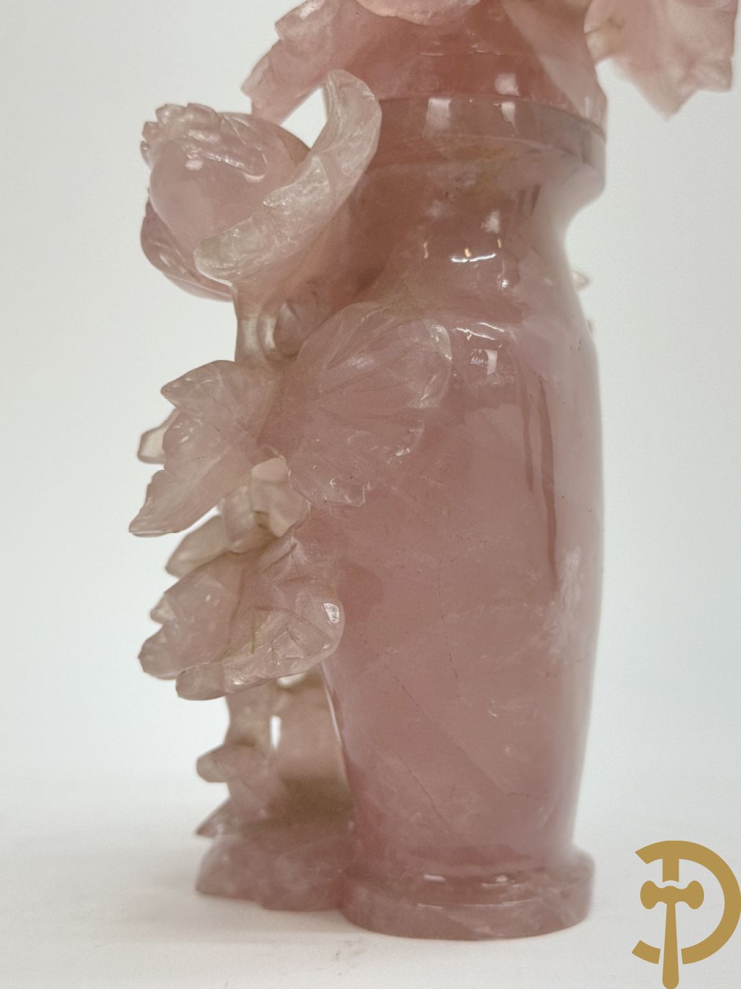 Brule parfum met bloemenmotieven in quartz + brule parfum in jadeiet + brule parfum met salamanders
