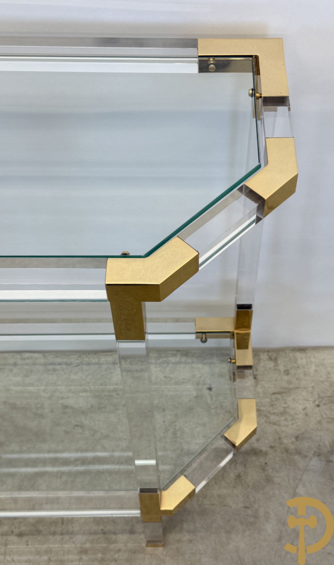 Twee plexi wandtafels met koperen ornamenten, jaren 