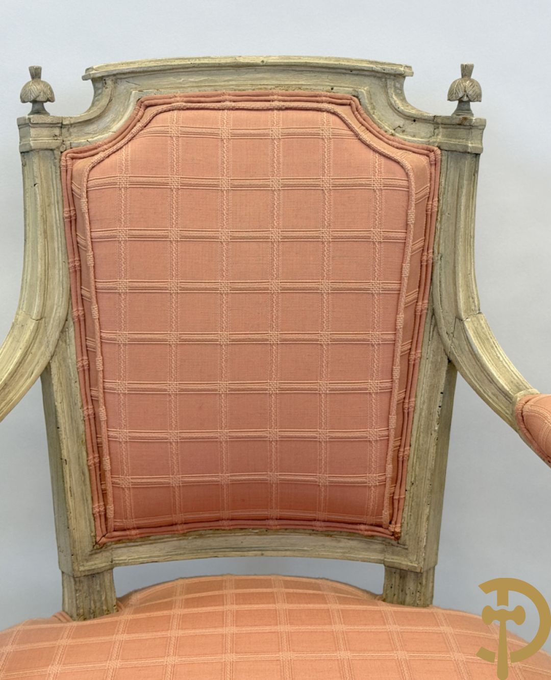 Gemonochromeerde Louis XVI armzetel + Louis XV armzetel met petit points