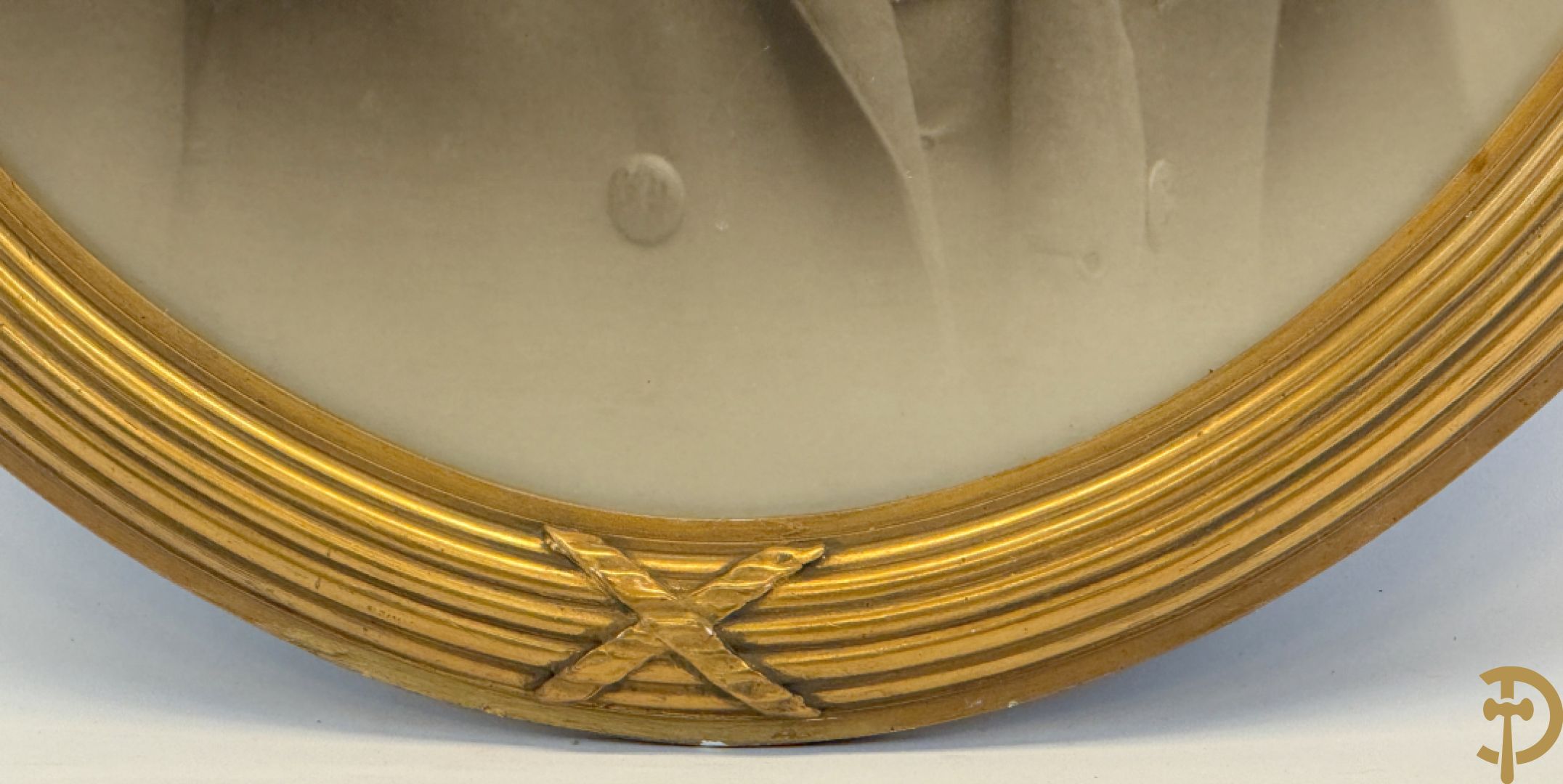 Paar ovale Louis XVI lijsten met portretten + VERBRUGGE getekend 