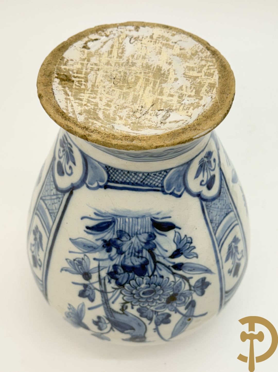 Lot 18e faience tegeltjes w..o. Delfts en Vlaams + Delftse potiche