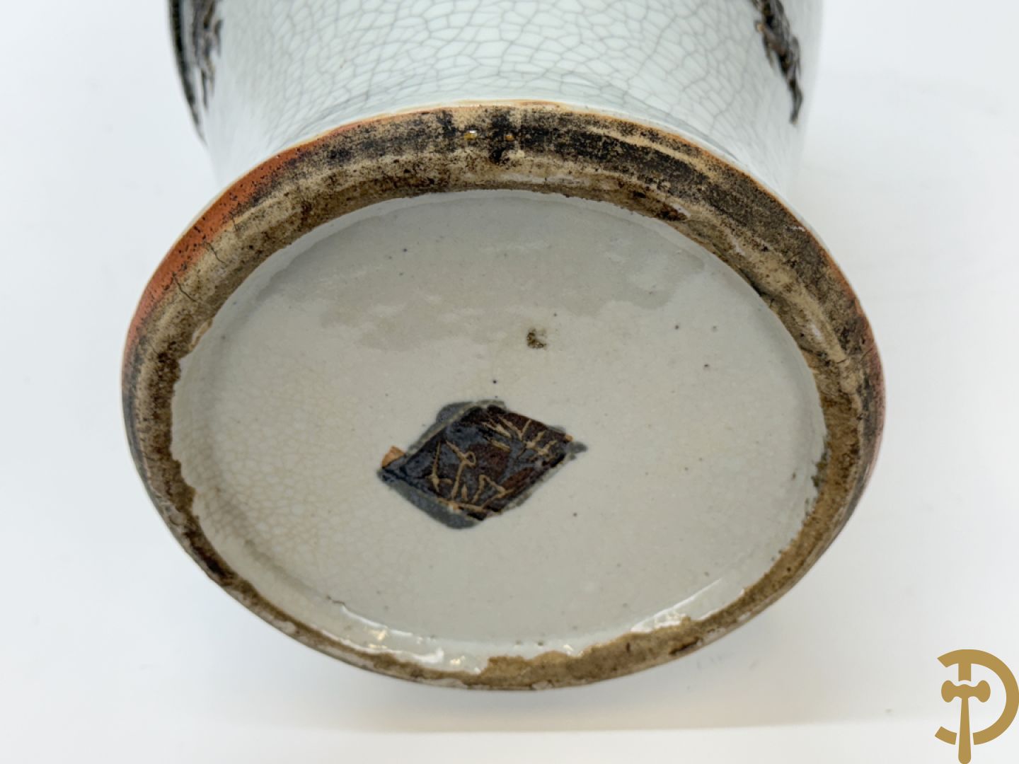 Chinese porseleinen Nankin vaas met drakendecor