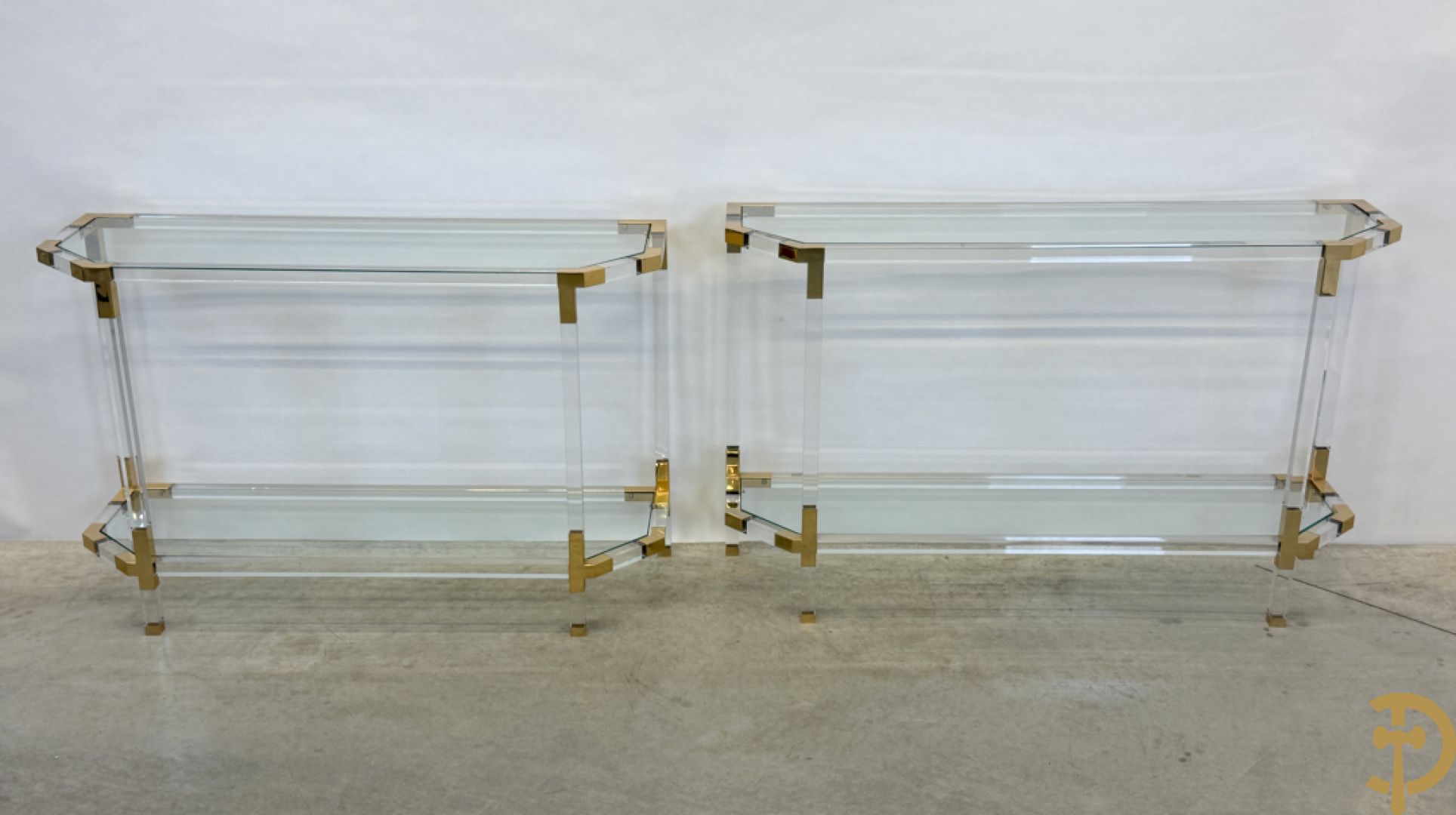 Twee plexi wandtafels met koperen ornamenten, jaren 