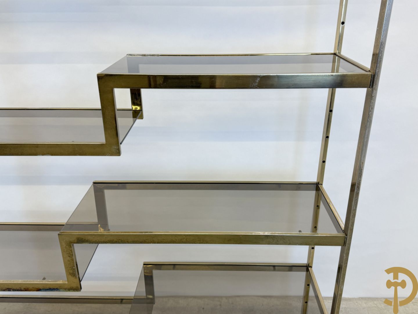 Etagère Belgochrom met fumé glas, jaren 