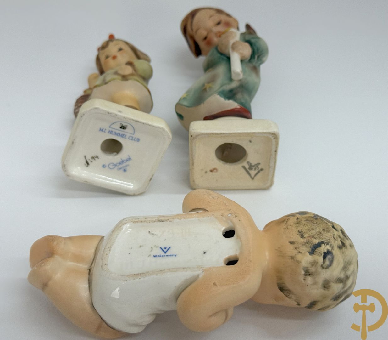 Goebel : 3 O.L.V. + Heilige Rita + 4 Hummeltjes + 1 Beeldje Friedl + boek (9 stuks in totaal)
