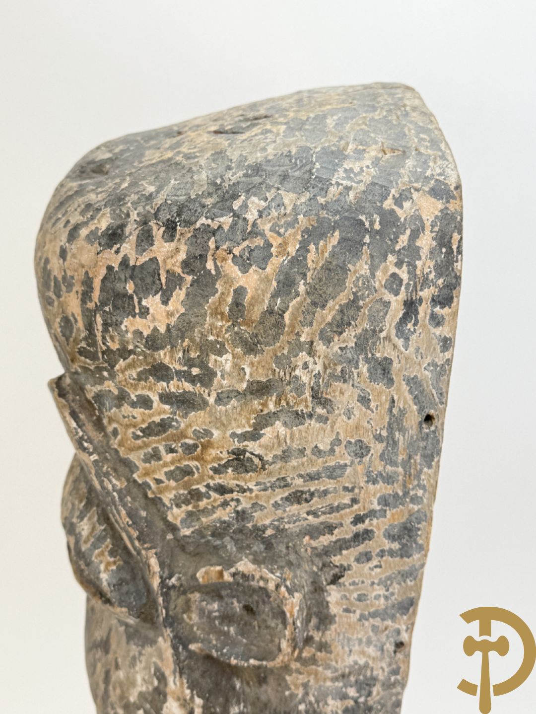 Afrikaans masker met bolle wangen, stam Suku