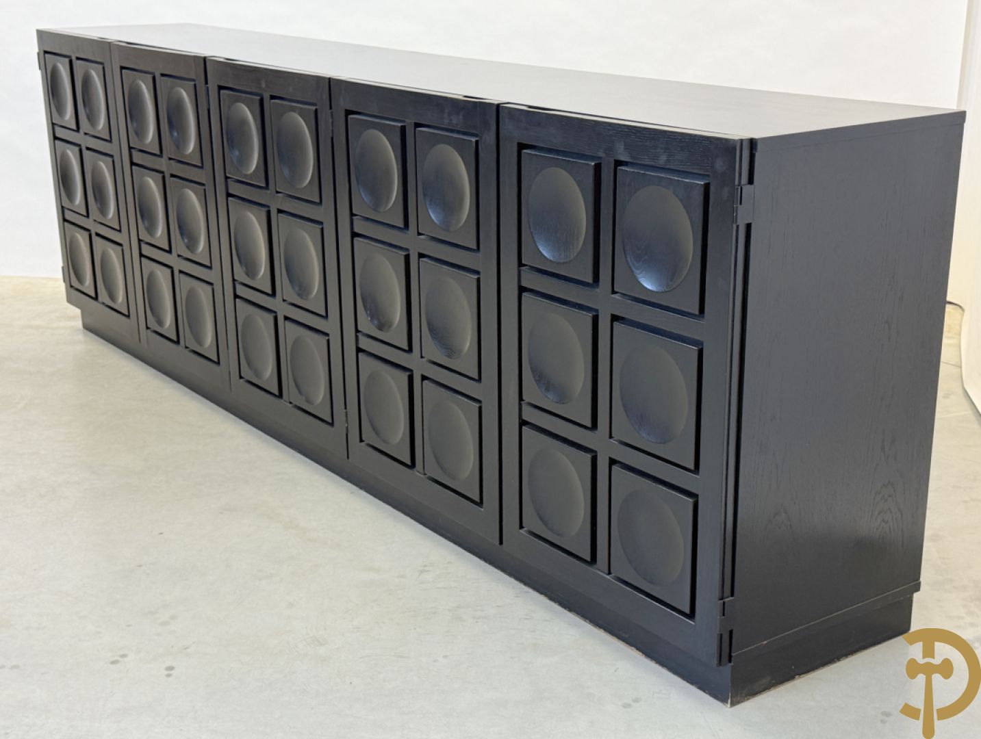 Zwartgelakte brutalistische vijfdeurs sideboard met ingewerkte lades, model Torino, ontwerper Frans Defour