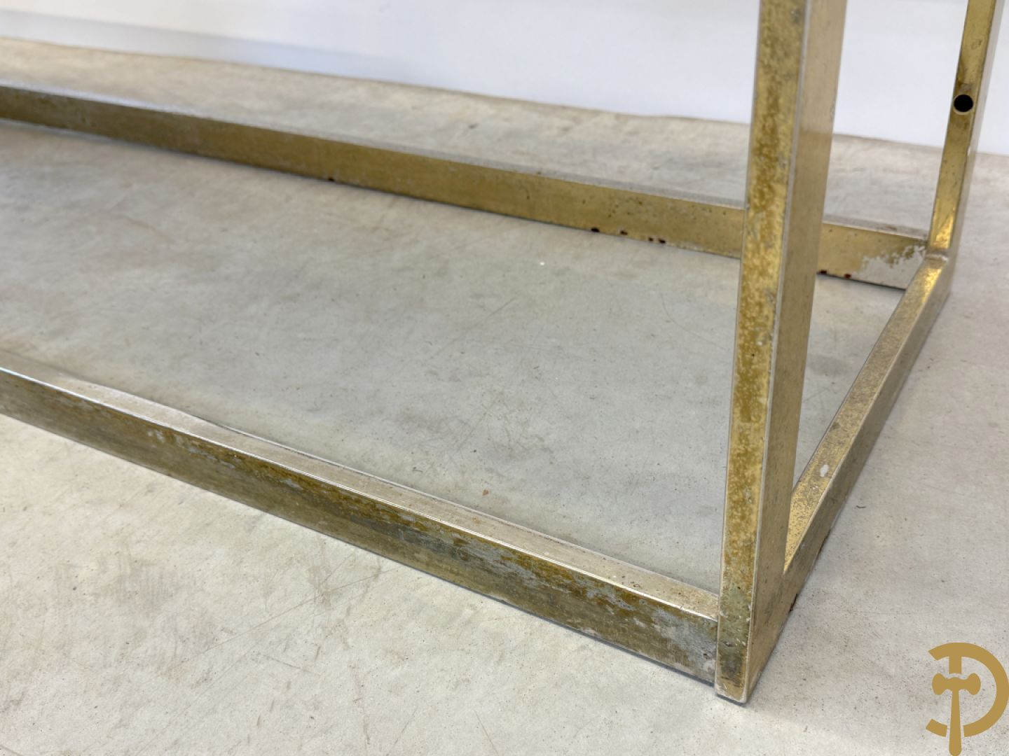 Etagère Belgochrom met fumé glas, jaren 