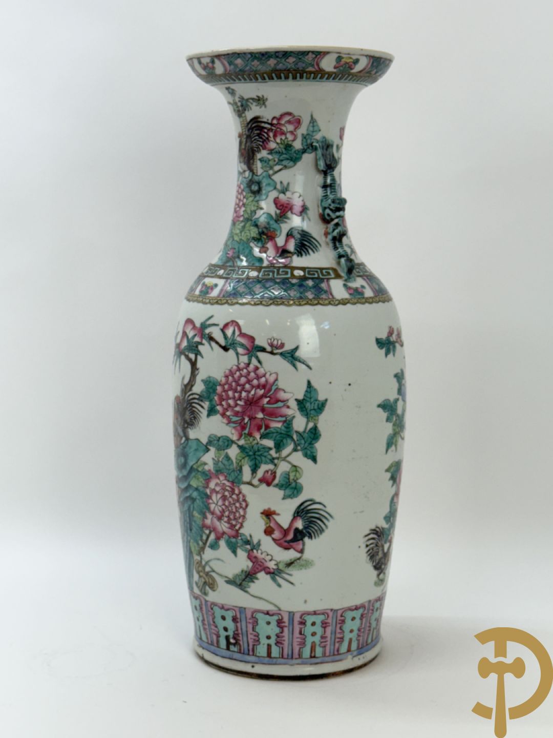 Chinese porseleinen vaas met decor van hanen en bloemen
