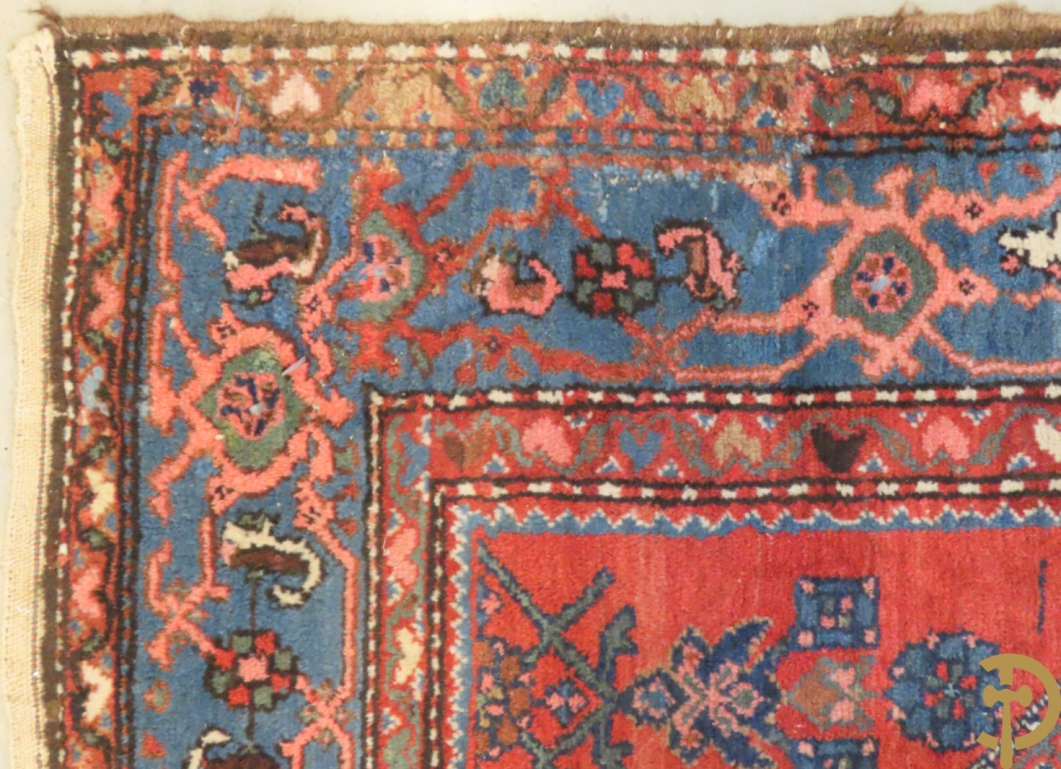 Oosters handgeknoopt tapijt Malayer met geometrisch bloemenpatroon op blauwe fond