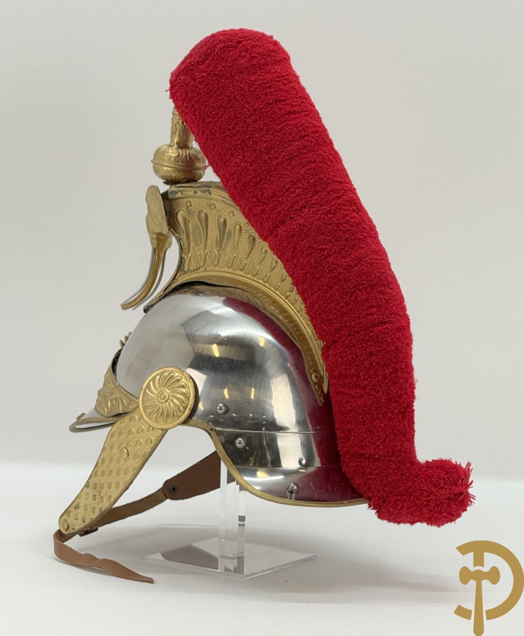 Metalen helm van de Republikeinse garde van de Ivoorkust