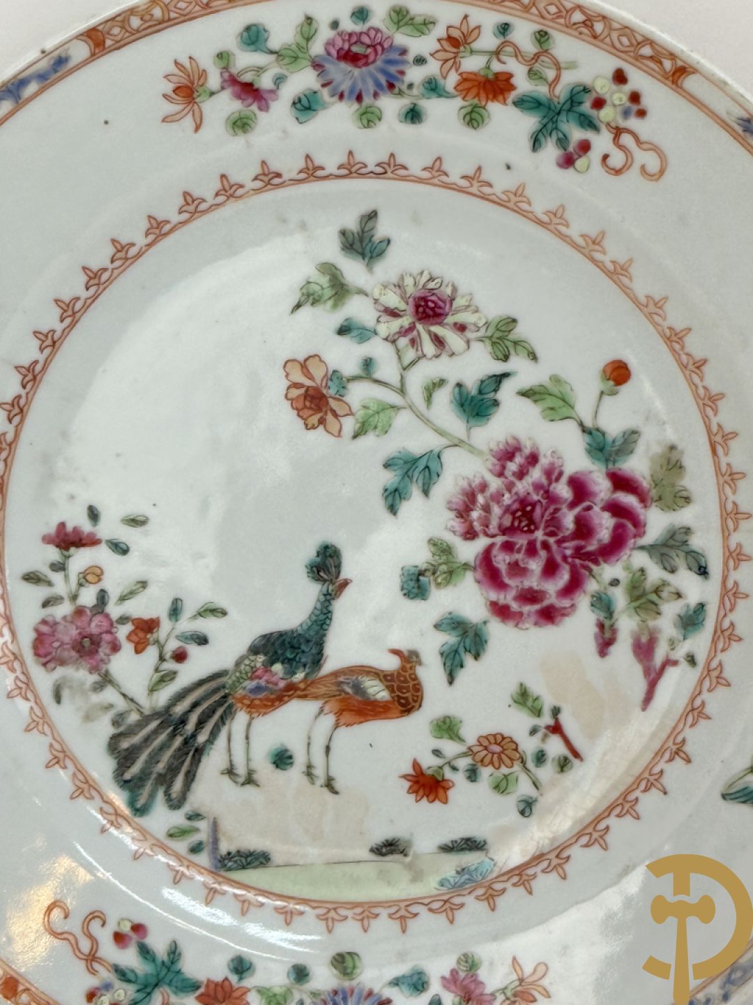 Vijf Chinese porseleinen bordjes met bloemendecor + 3 Japanse bordjes