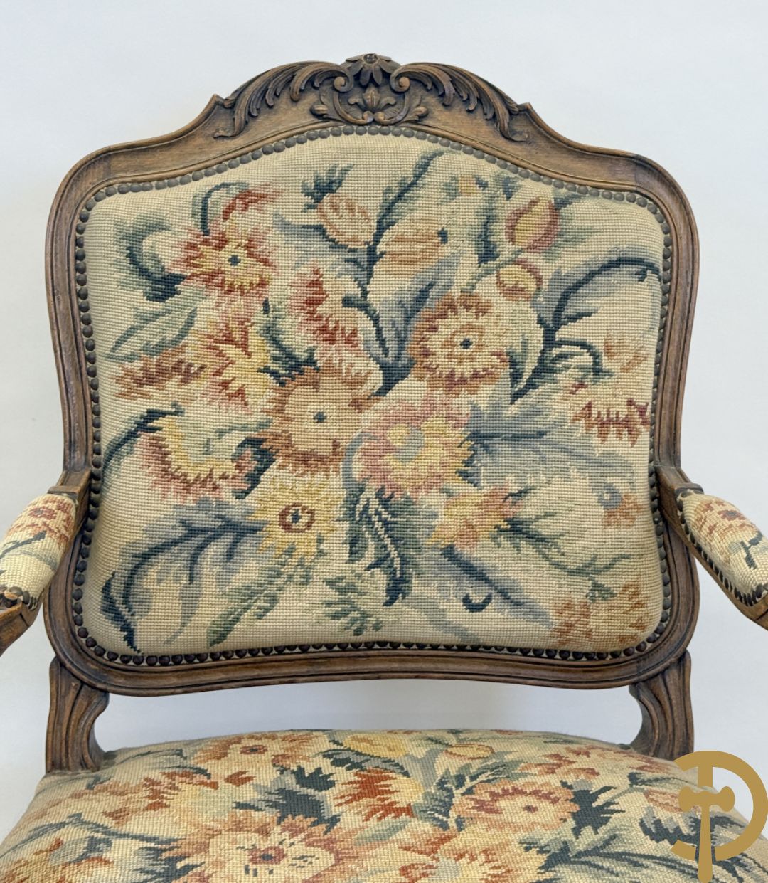 Gemonochromeerde Louis XVI armzetel + Louis XV armzetel met petit points