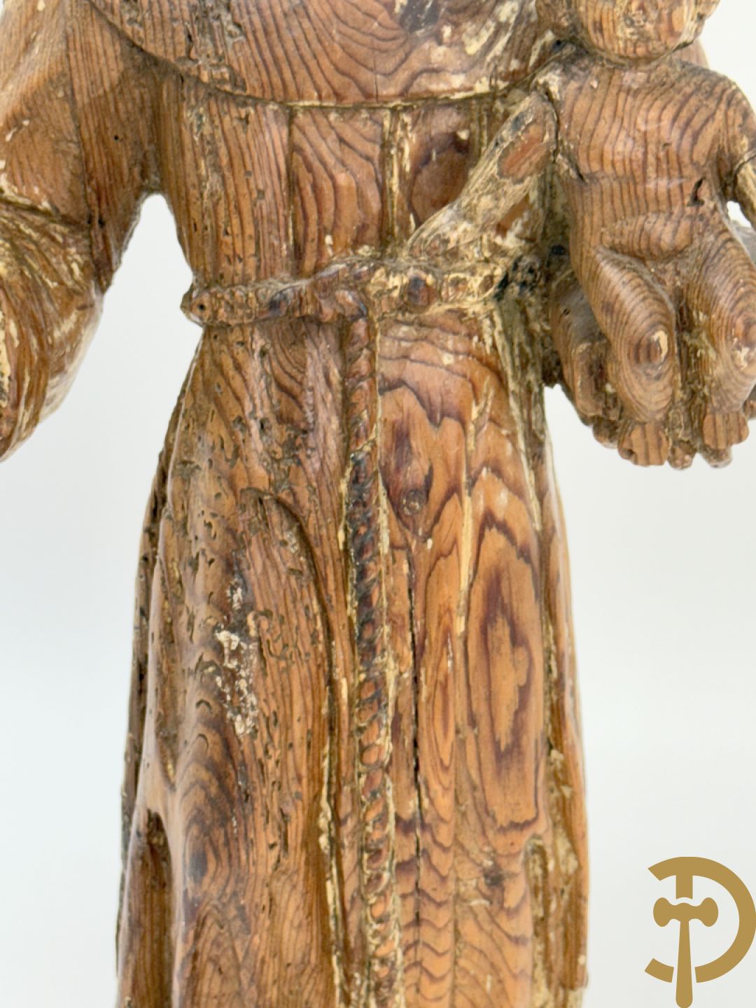 Houtsculptuur van een Heilige met kind