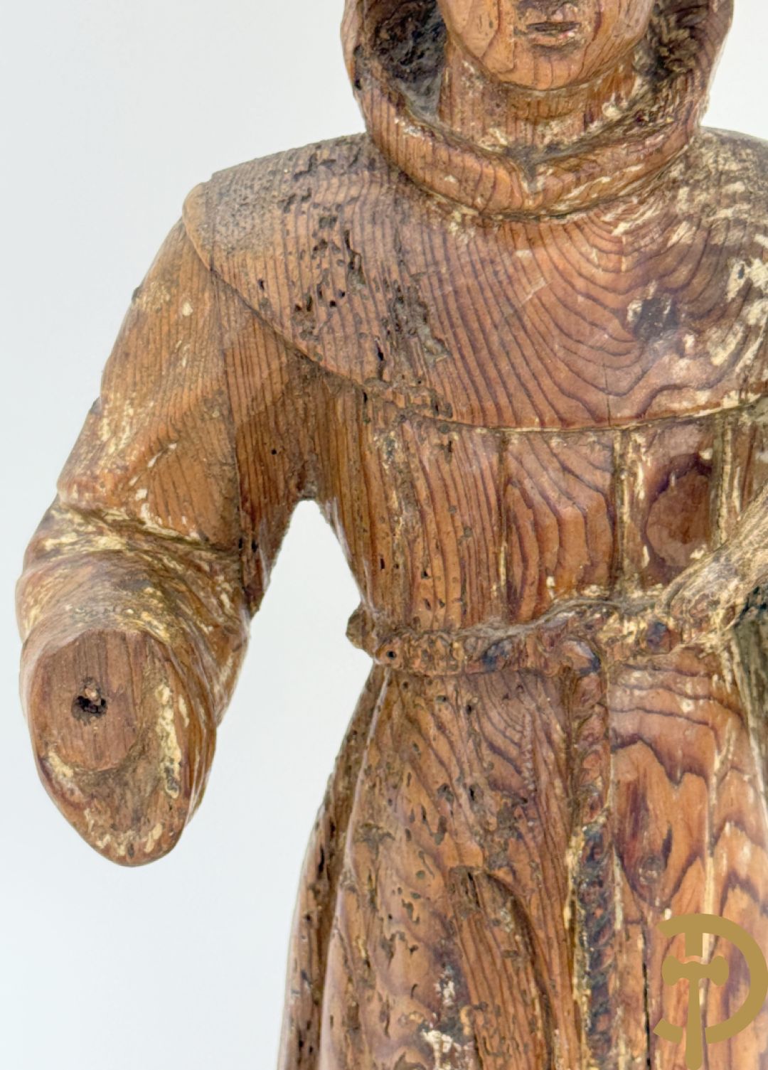 Houtsculptuur van een Heilige met kind
