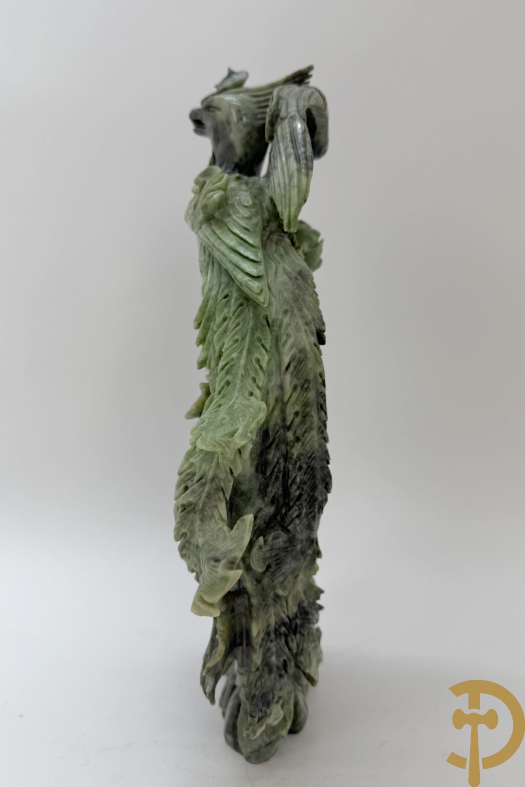 Paar Aziatische sculpturen met fenixen en pioenrozen