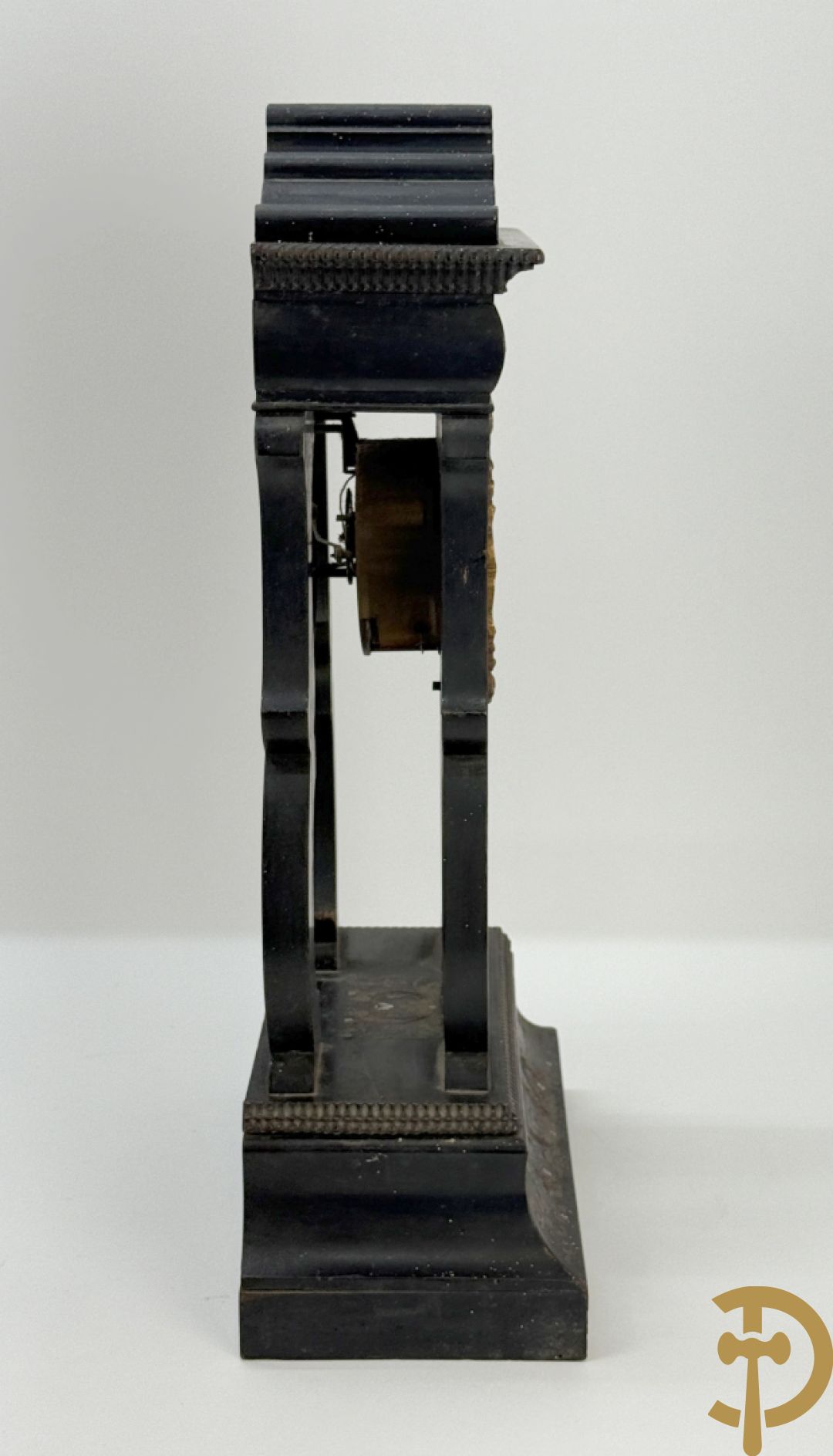 Napoleon III pendule met koper- en parelmoerinleg