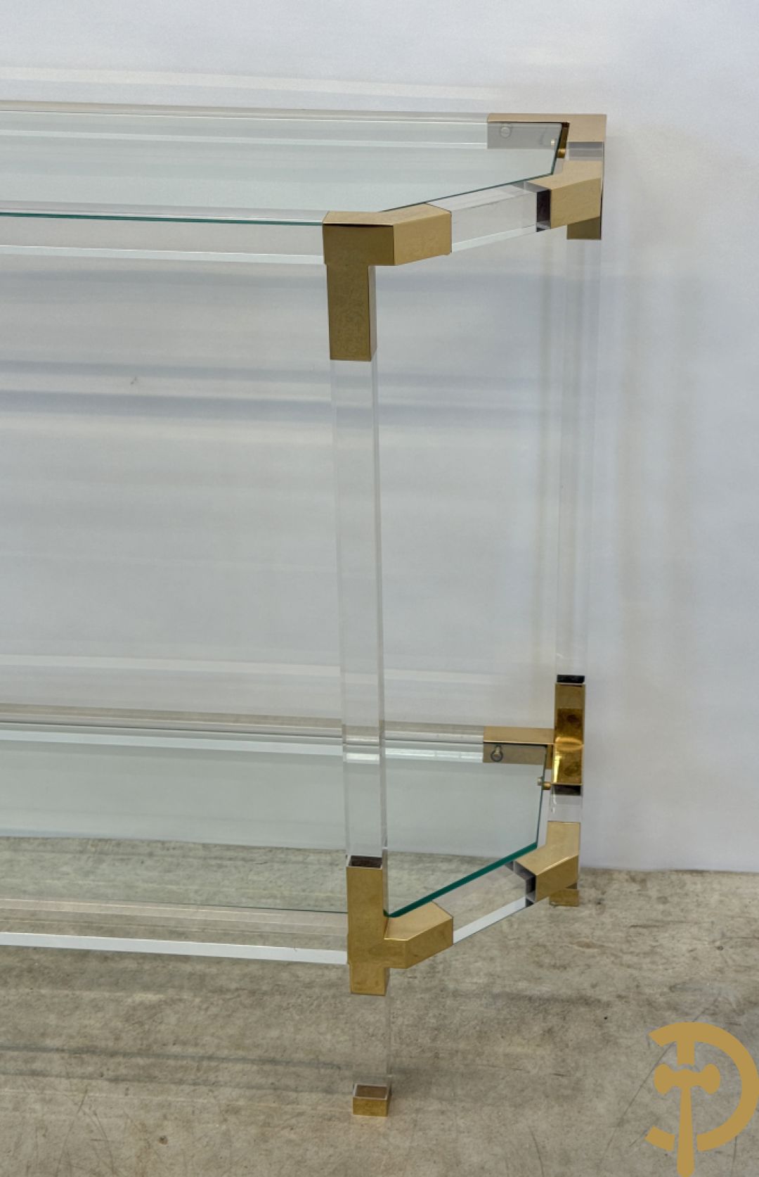 Twee plexi wandtafels met koperen ornamenten, jaren 